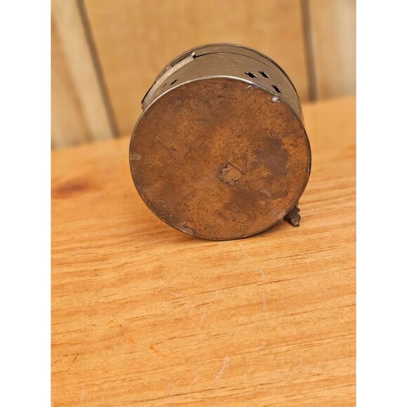 Vintage Brass Cricket Box - Picture 9 of 10